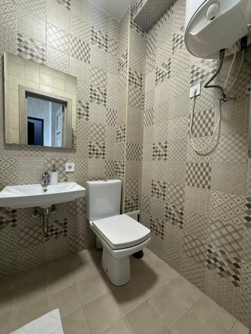 Solo Apartment Virmenska Kiev Exterior foto