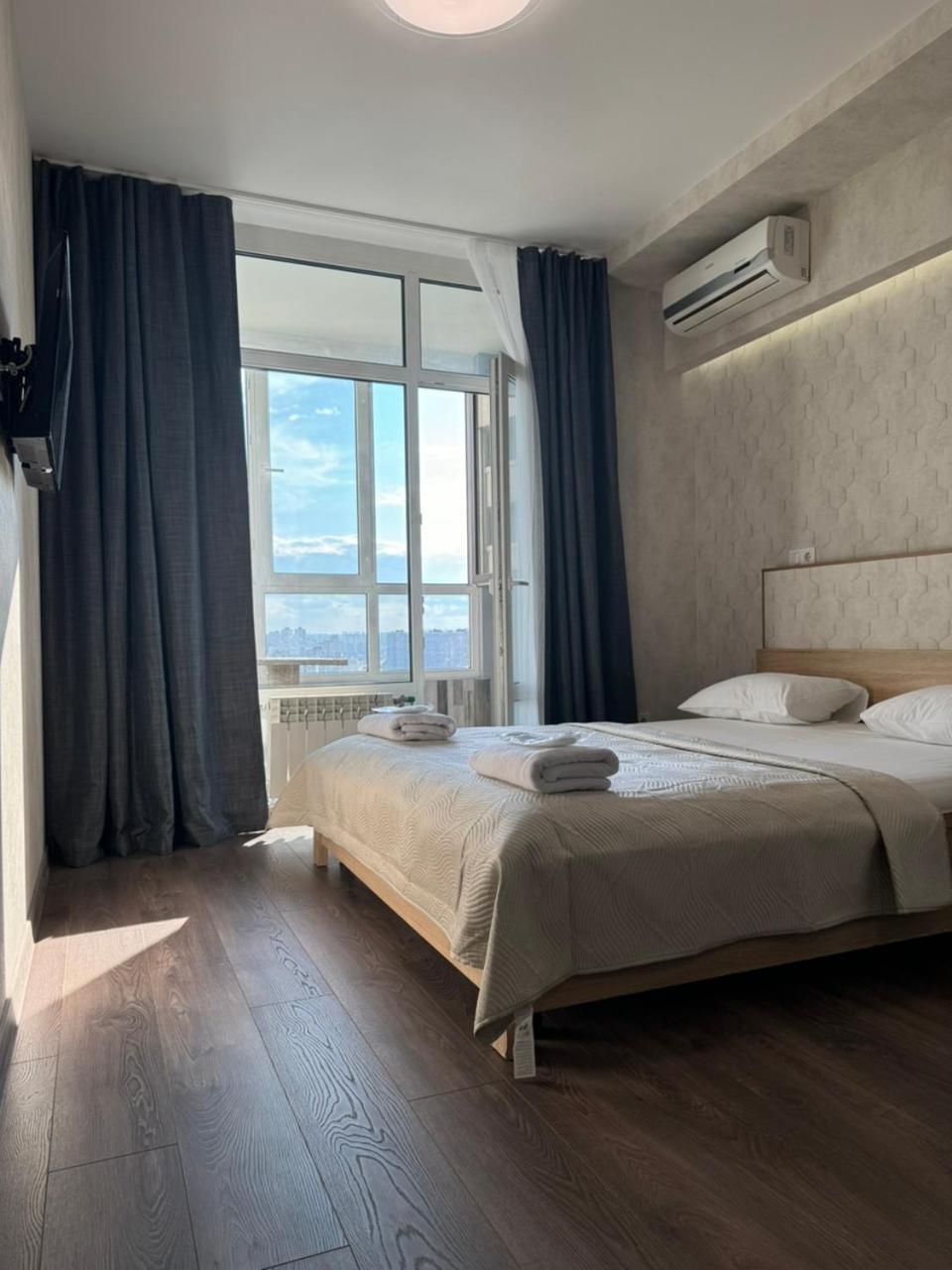 Solo Apartment Virmenska Kiev Exterior foto